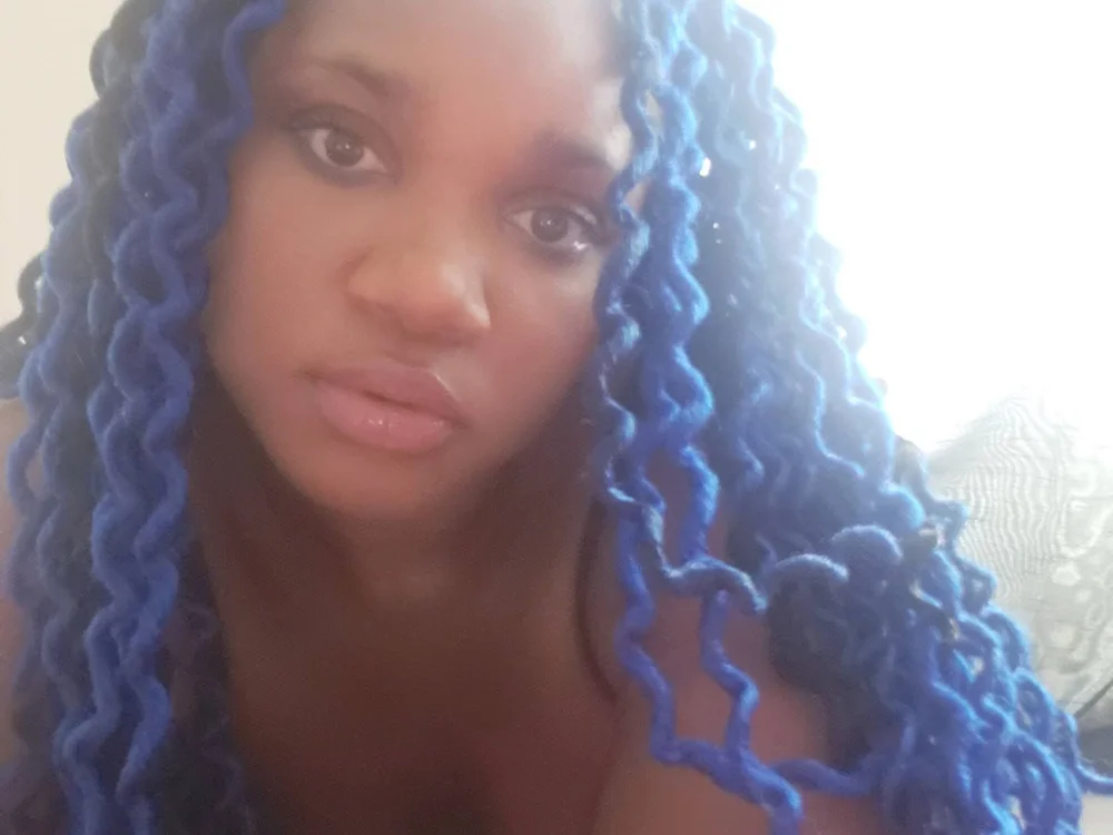 Foxxylady201's Offline Chat Room