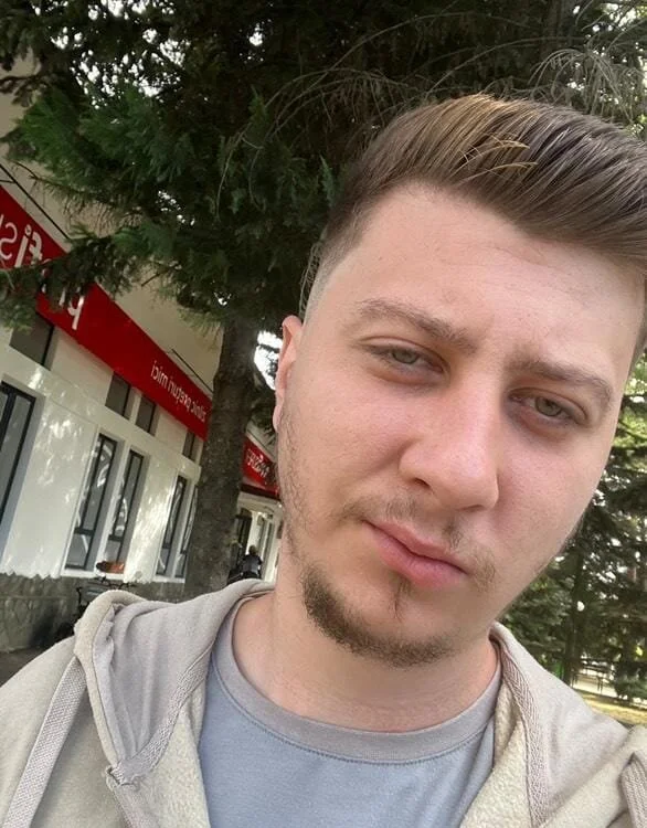 Andreeisdy offline chatrum