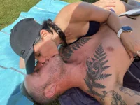 LesAmantsAE's Offline XXX Chat