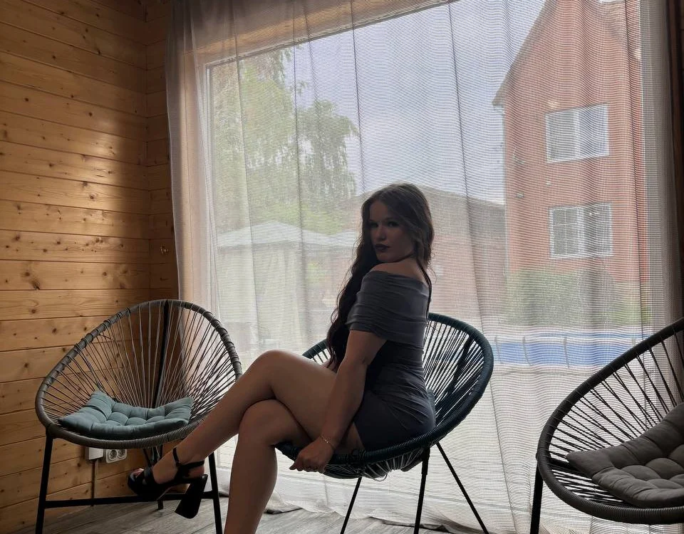 دردشة Elsi_Breinors الجنسية دون اتصال