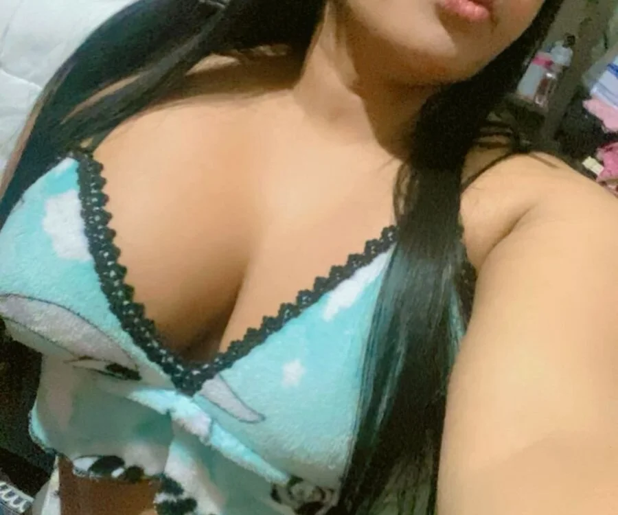 Hot_Cristal offline chatrum