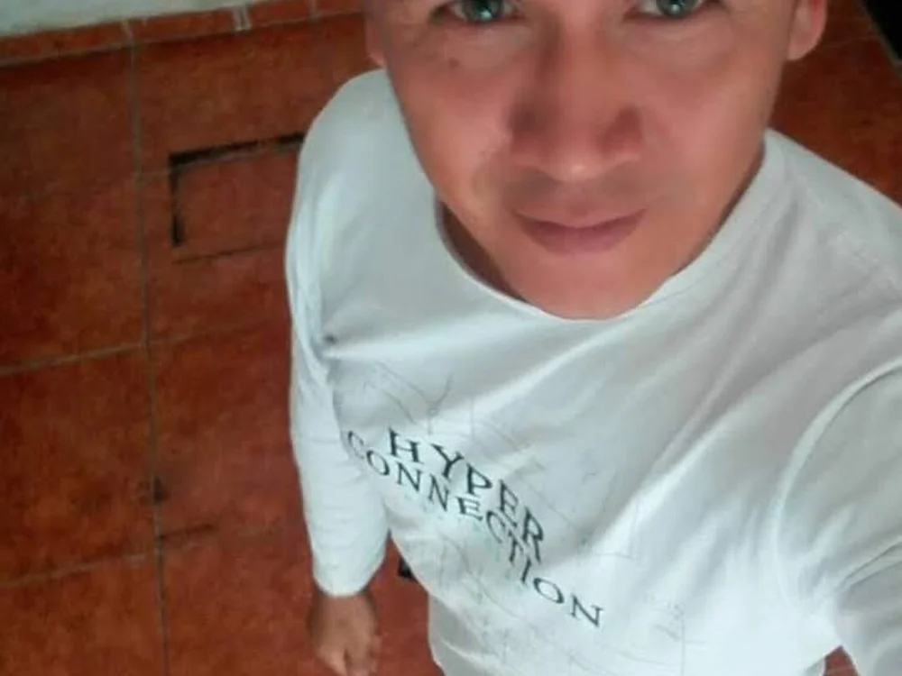 Maikol1718 offline chatrum