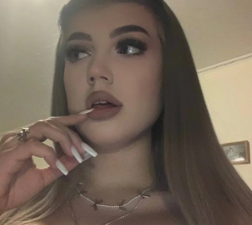 TaisiaBrunch's Offline XXX Chat