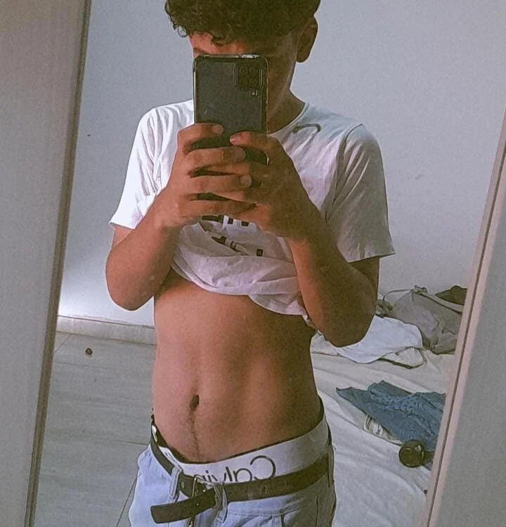 jhonaEstradan Offline XXX chat