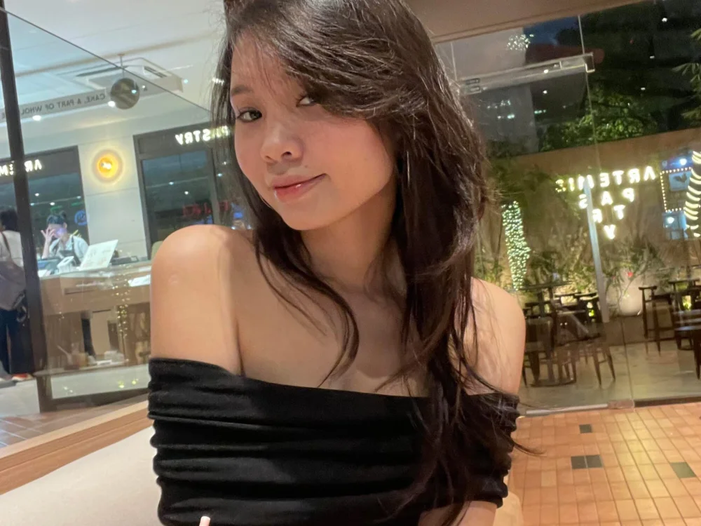 Huong-babe's most recent online preview