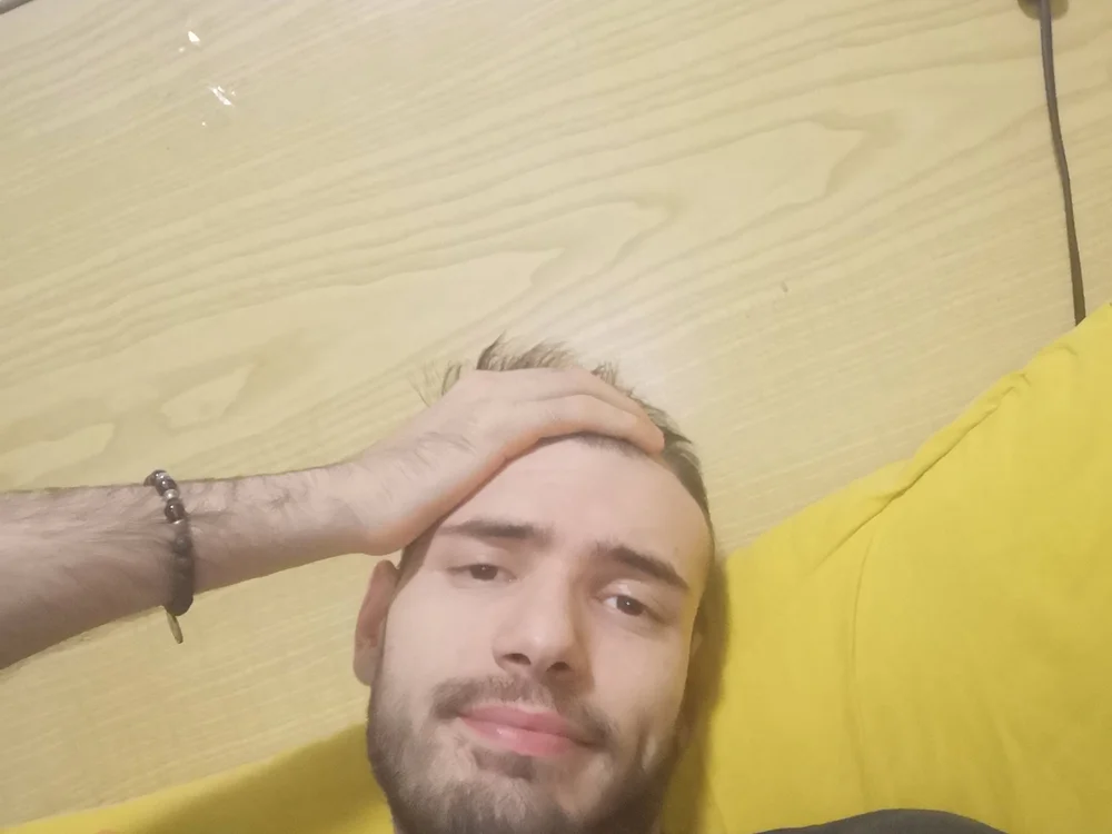 Tia2517's Offline Chat Room