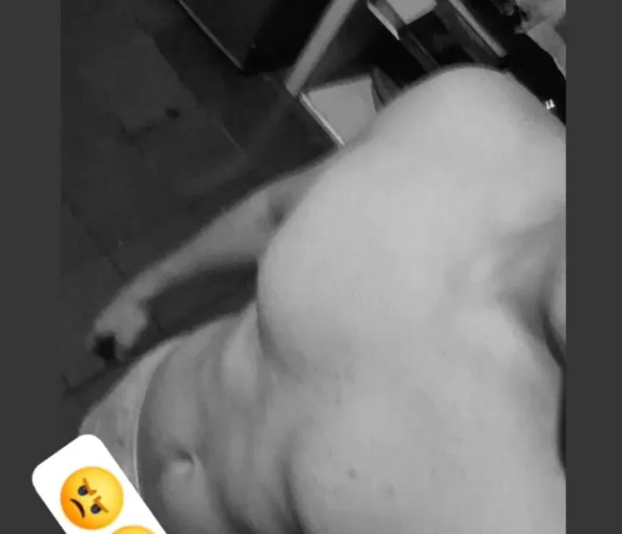 Charlie_Down's Offline XXX Chat