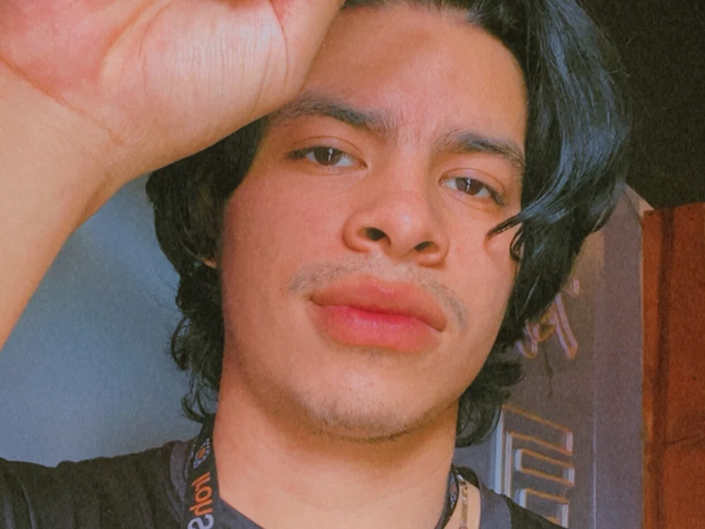 abelardoRon Offline XXX Chat