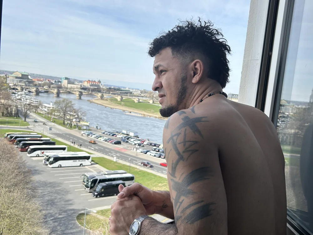 Offline XXX chat modela ElDominantex
