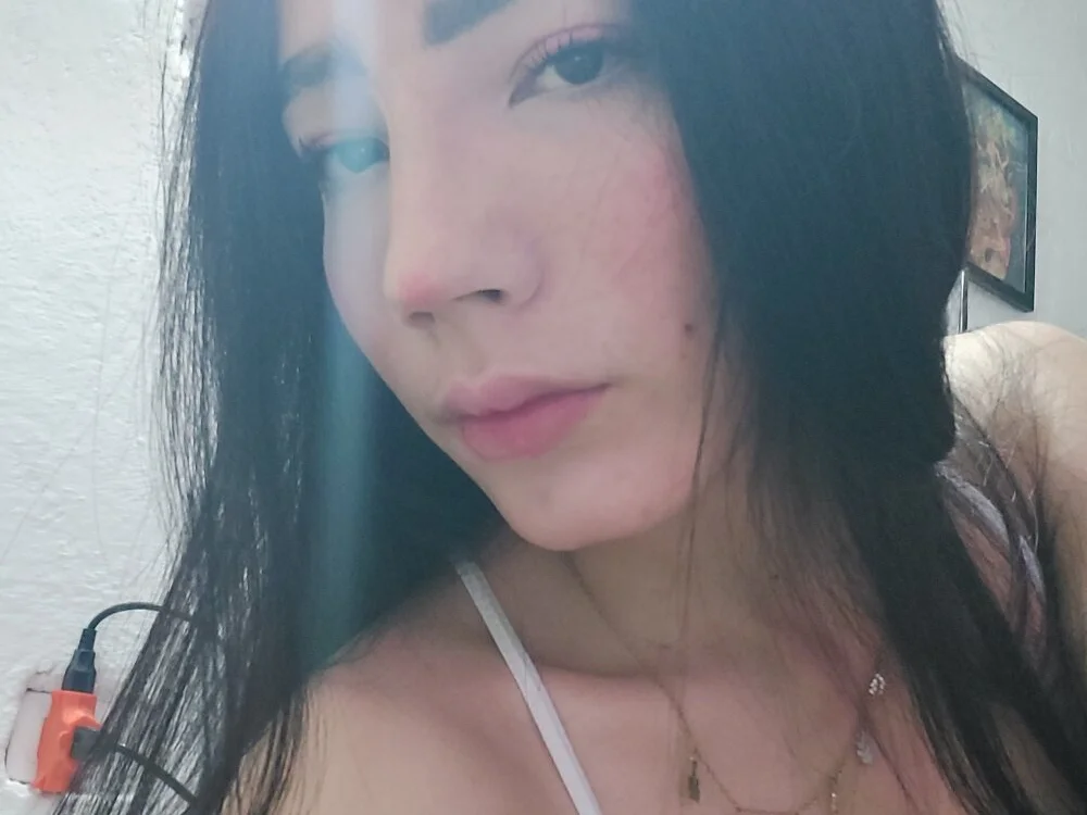 sweet_kitty_777 Chat XXX offline