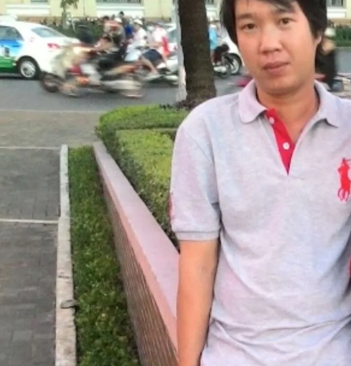 Hieunguyenlk offline XXX-chat