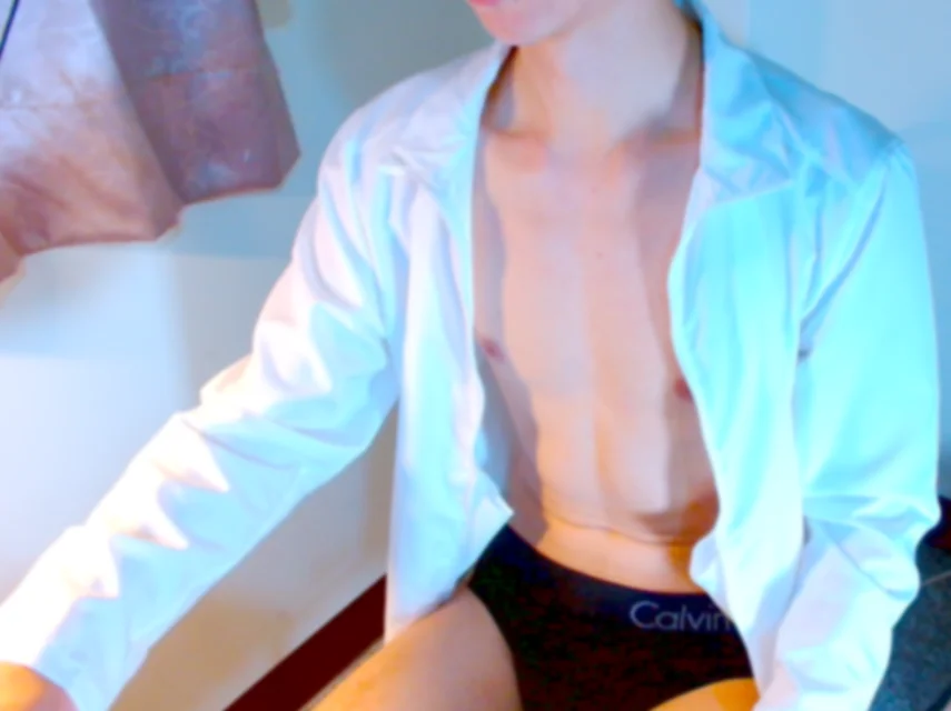 XiaoZhe0202's Offline XXX Chat