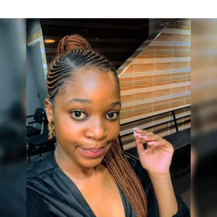 LisaBluexxx1's Offline XXX Chat