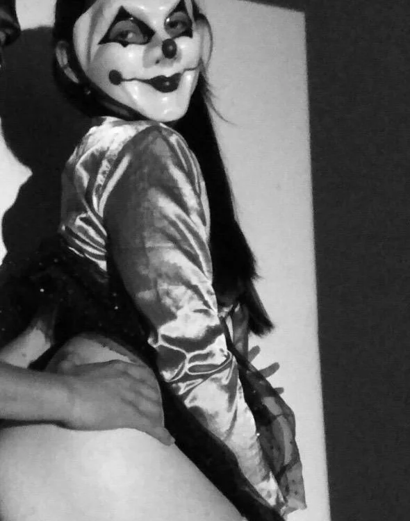 blondiesecret Offline XXX-chat