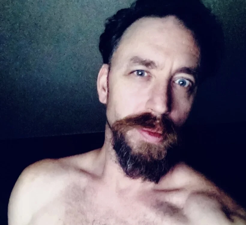 ProfClevis@xh's Offline XXX Chat