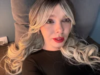 RoxyTaylon webcam thumbnail