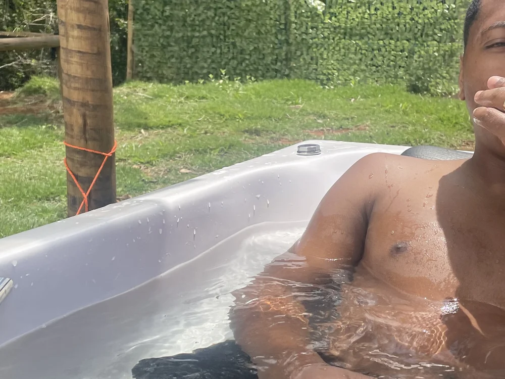 Gustavo21y Chat XXX Ngoại tuyến