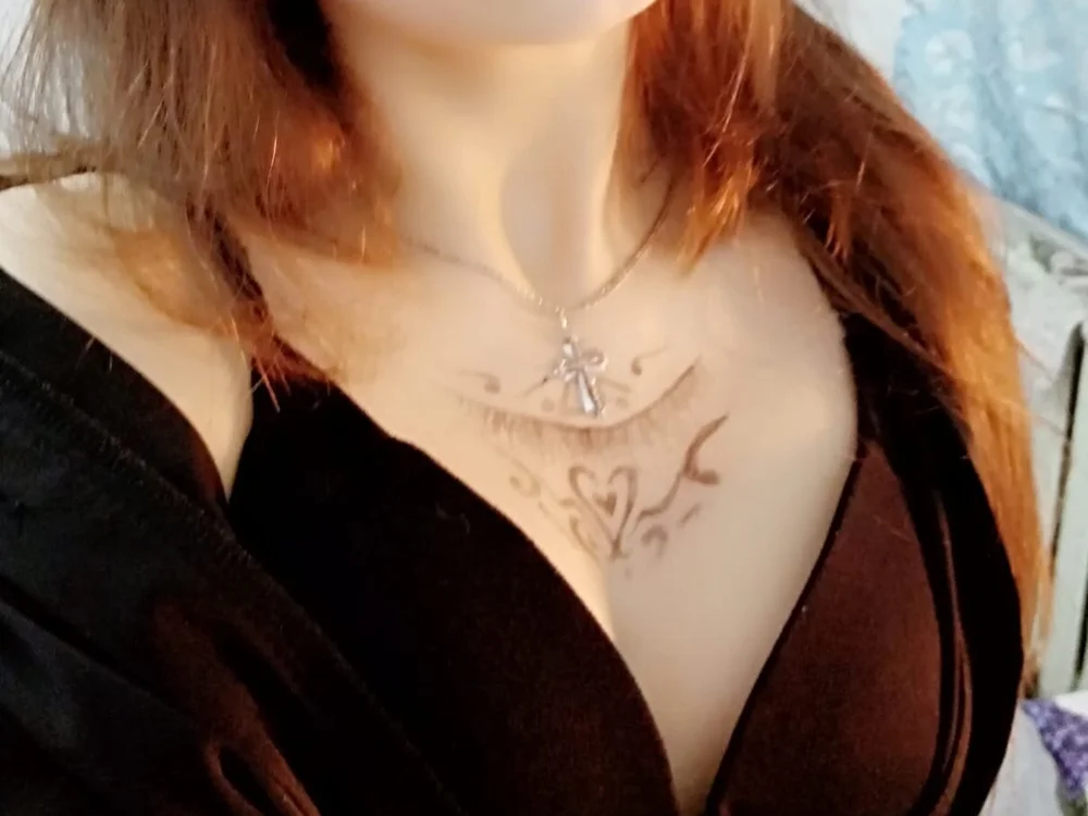 AnGeL_Beubi's Offline Chat Room