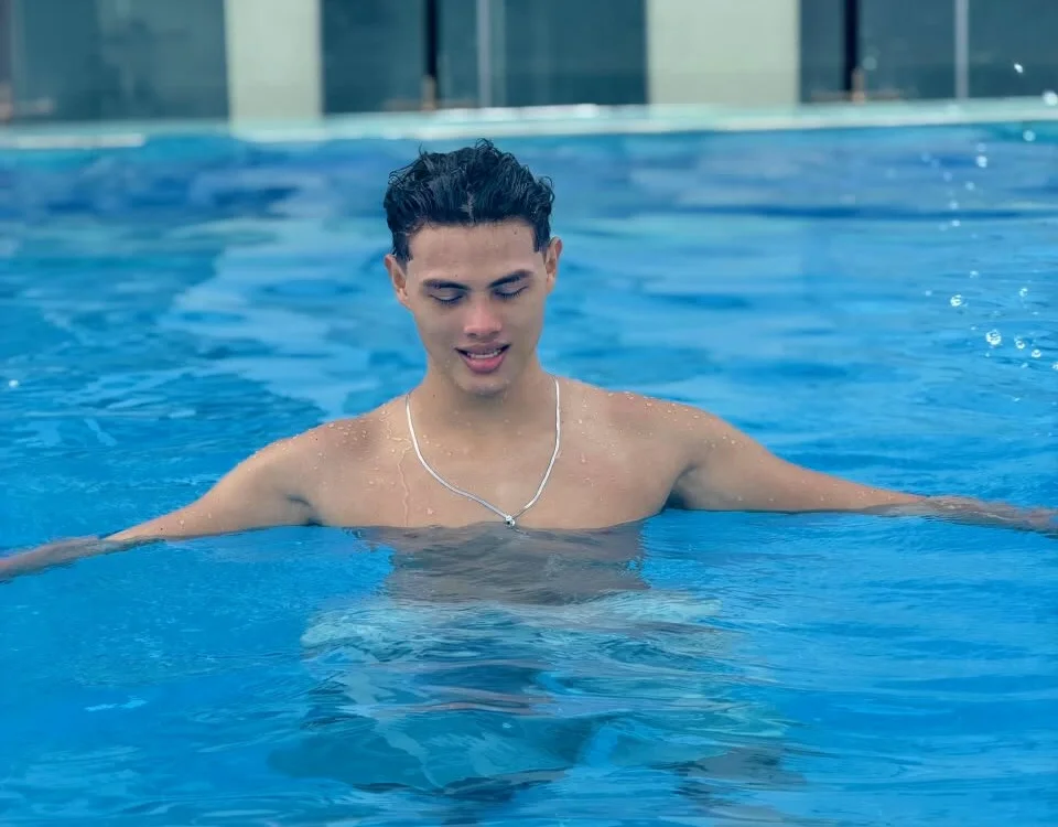 son_hadess Offline XXX-chat