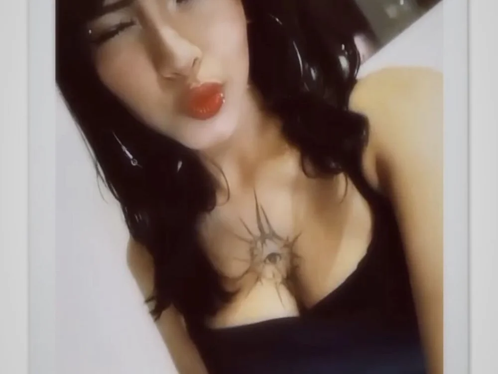kim_star_s' Offline XXX Chat