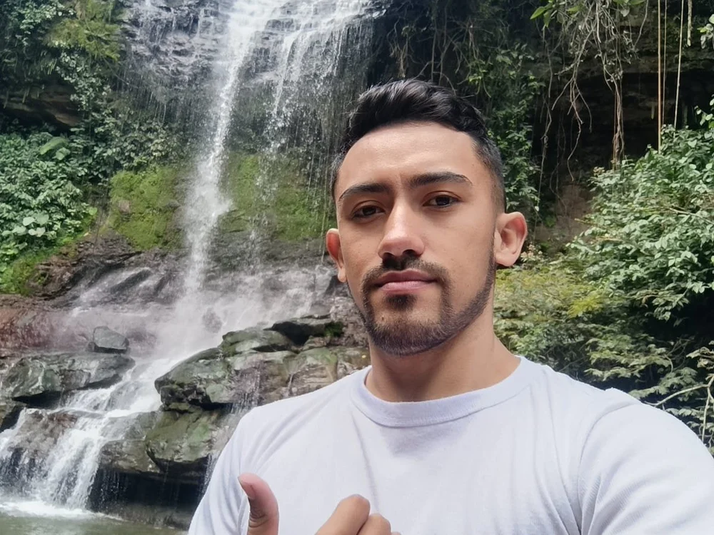 Arthur-COL's Offline XXX Chat