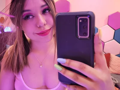 lil_daisy7 webcam livesex profile in average cams