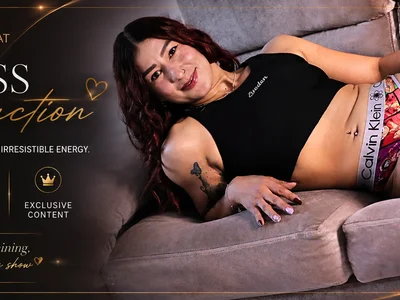 Scarlett_fire5 Female Athleticlatin Live Webcam Porn