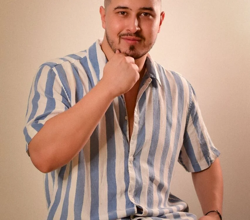 Alex_ferrati's Offline XXX Chat