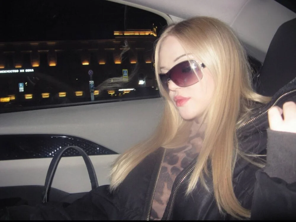 Offline XXX chat ChloeWhite