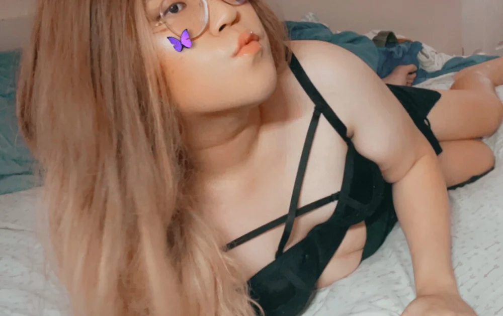 asia_sky's Offline Chat Room