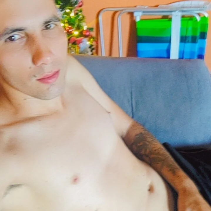 Alexandre94's Offline Chat Room