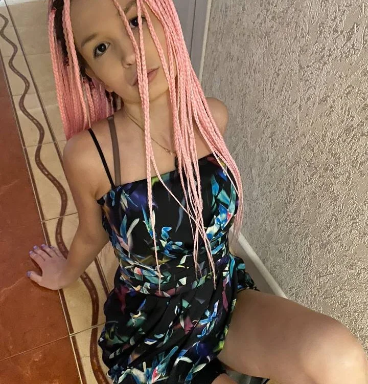 JennyRosh Offline XXX-Chat