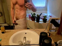 Johnnypro1OF's Offline Chat Room