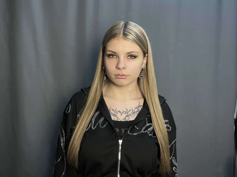 JennyShade's Live XXX Chat