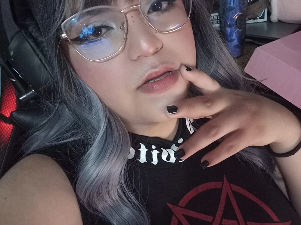pers_e1's Offline XXX Chat