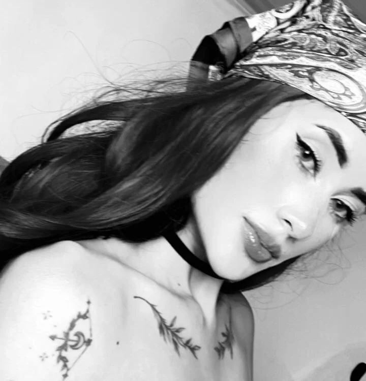 Sembang XXX Luar Talian LudovicaSweet