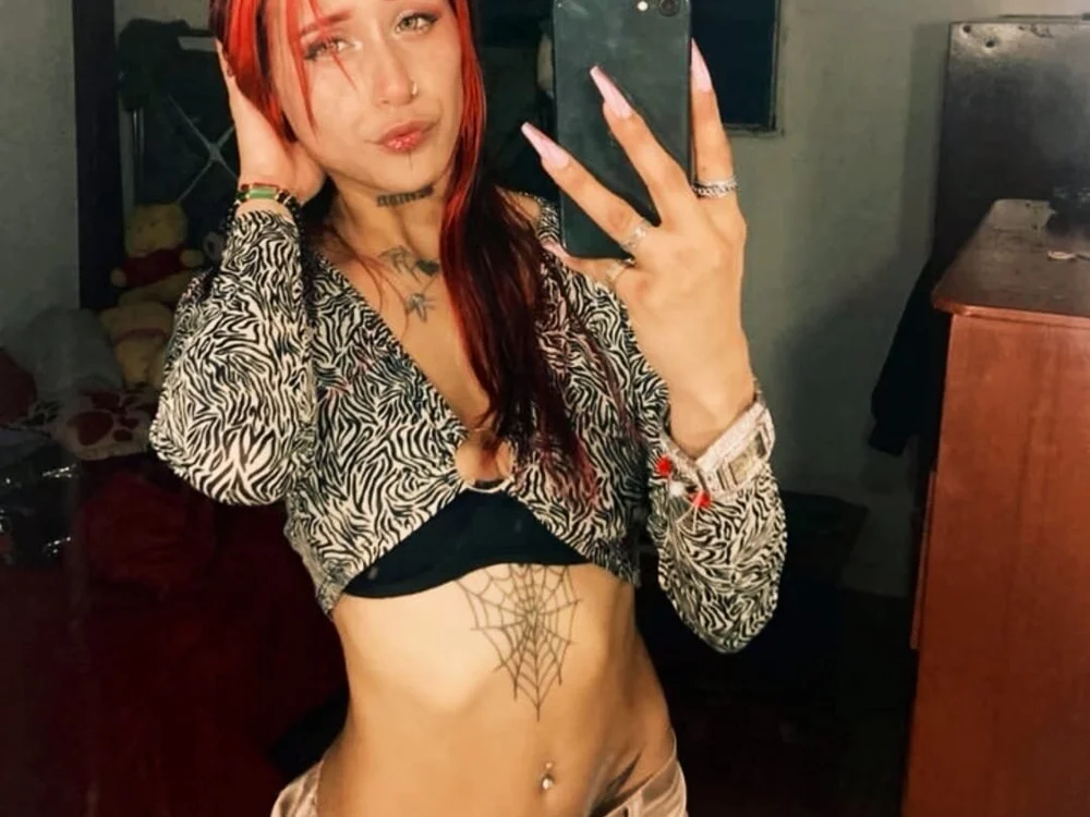 Melody_DAmour's Offline XXX Chat