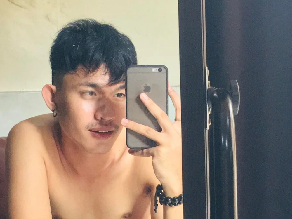 Offline XXX chat asiancuckyguy69