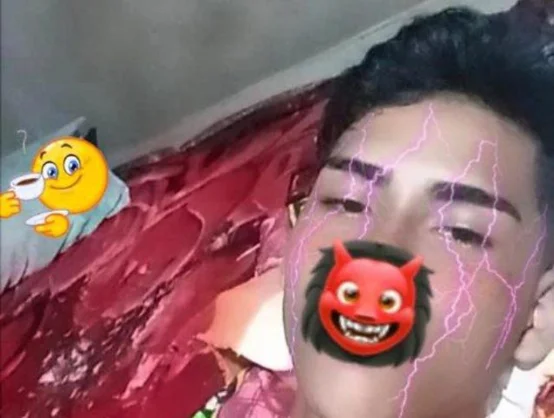 Jhonzk01 Offline XXX-Chat