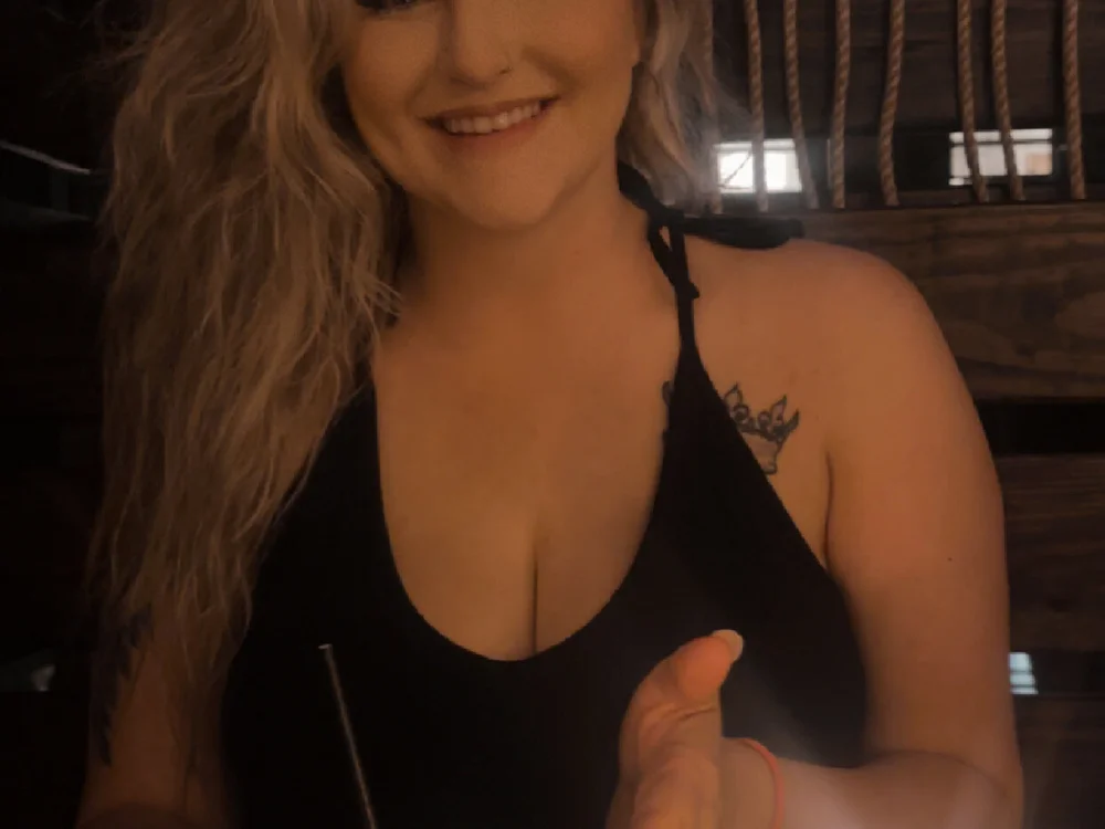 HunnieBunnie_ offline chatrum