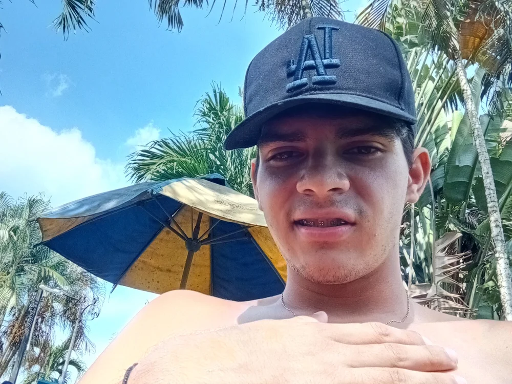 Dayron_xL offline XXX-chat