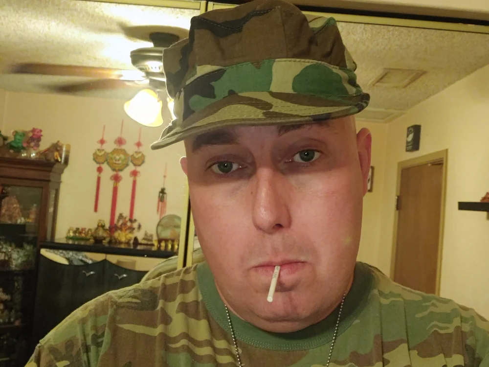 ThriilSergeant15 Offline XXX Chat