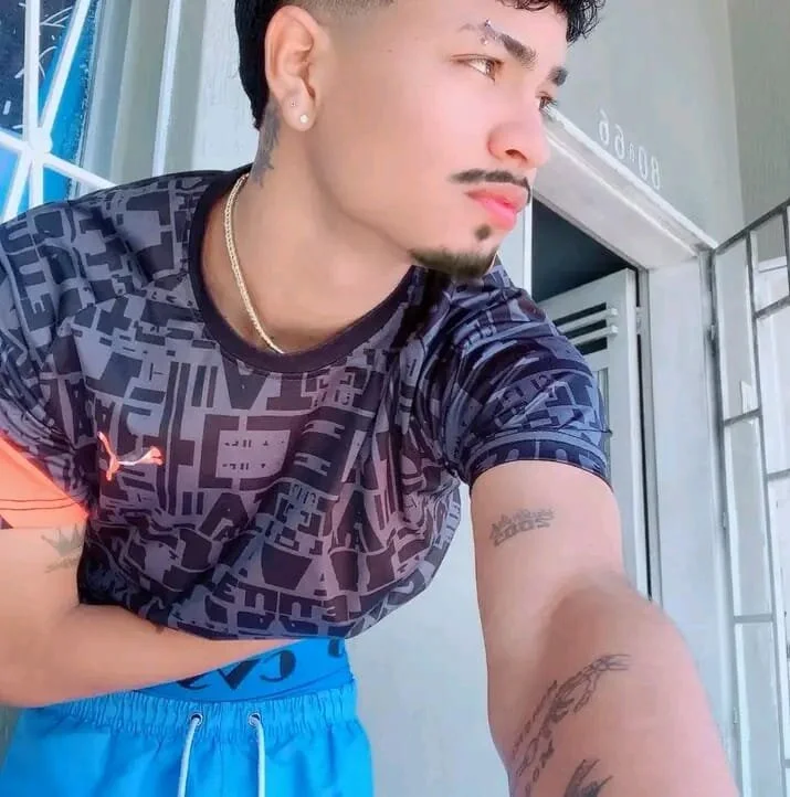 hot_gang_members_'s Offline XXX Chat