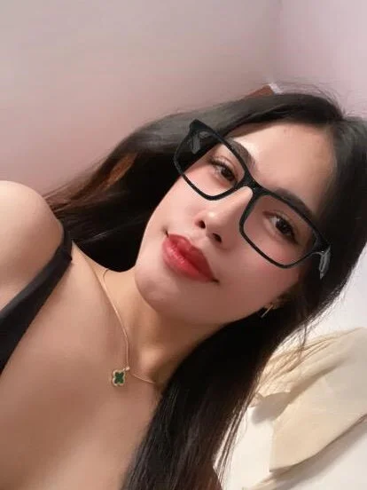 Diana_Victoria Offline XXX-chat