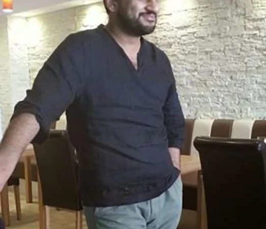 MayurKapoor143 離線 XXX 聊天