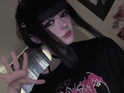 HolyCute - Girl 