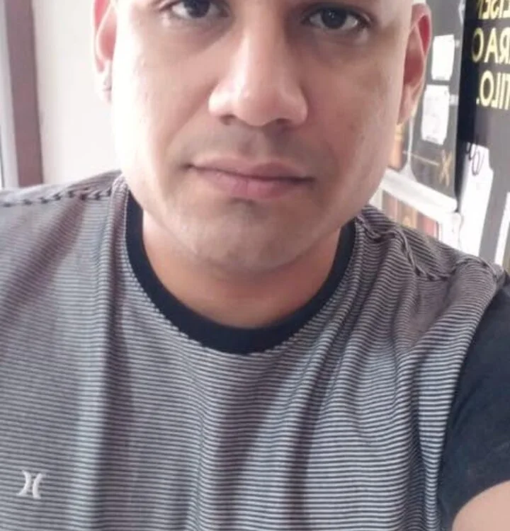 Mauricio7m's Offline Chat Room