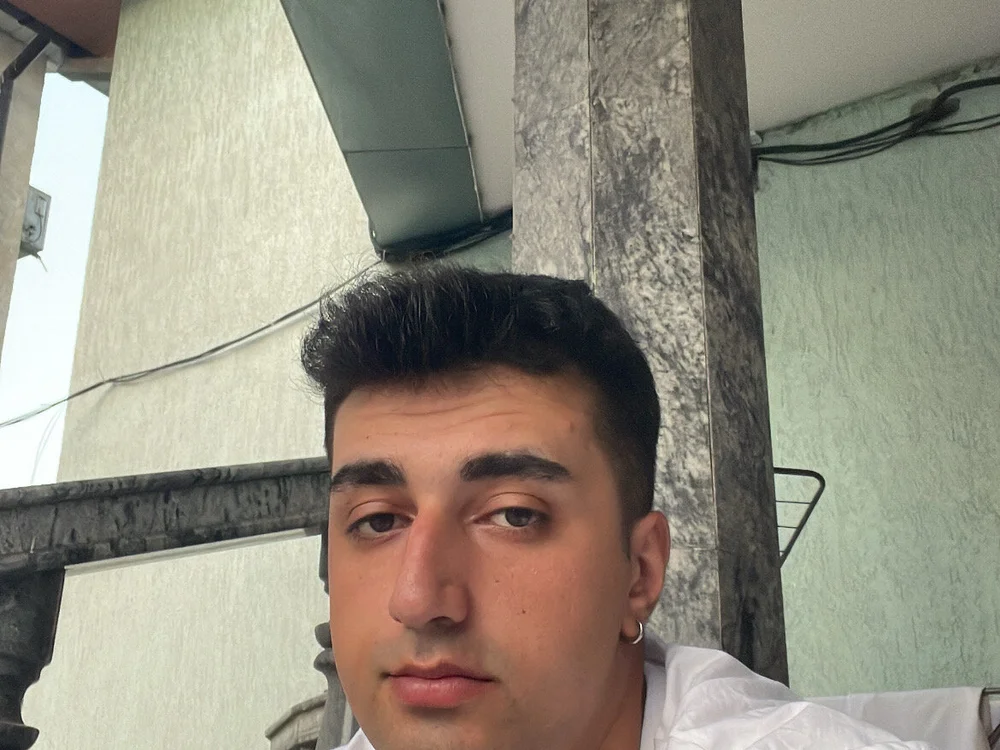 emrreeizm Adlı Modelin Çevrimdışı XXX Sohbeti