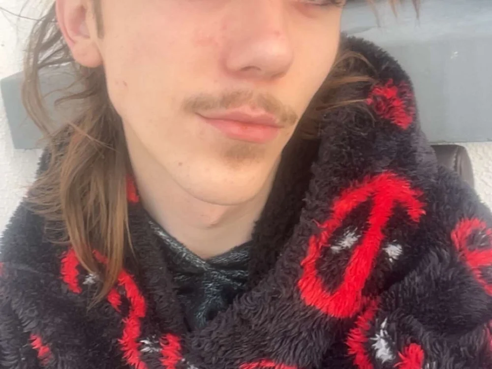 Hornyboi9069's most recent online preview