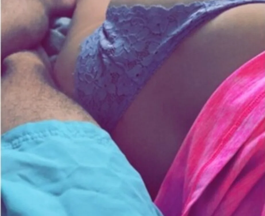 دردشة SarahxMikeLib الجنسية دون اتصال